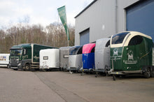 Laden Sie das Bild in den Galerie-Viewer, 2-Pferde-Anhänger verschiedene Modelle