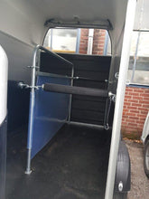 Laden Sie das Bild in den Galerie-Viewer, 2-Pferde-Anhänger verschiedene Modelle