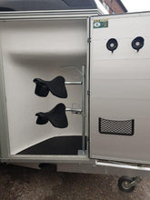 Laden Sie das Bild in den Galerie-Viewer, 2-Pferde-Anhänger verschiedene Modelle