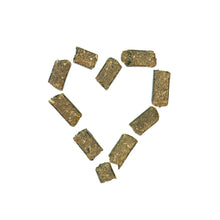 Laden Sie das Bild in den Galerie-Viewer, WiesenBussi 1 kg - FutterFEE